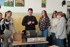 Uczniowie kl. VIII gościli absolwenta naszej szkoły 