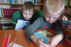 Wizyta Smerfów w bibliotece 📖 